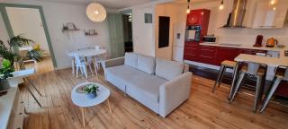 Appartement chaleureux en centre-ville - Parking - Pau - 9