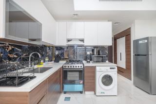 StayShort - Magnificent and Elegant Studio in Al Barsha South - 2