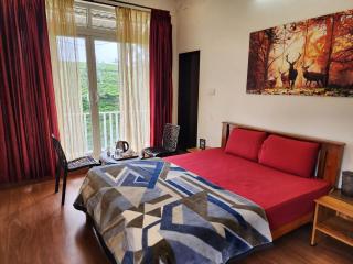 Cloud & Mist Inn-Stay with Mountain Views in Kotagiri, Near Ooty - 3