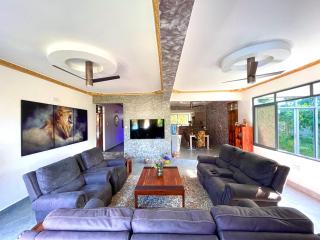Diani Waterfalls Luxury Villa - Galu - 6