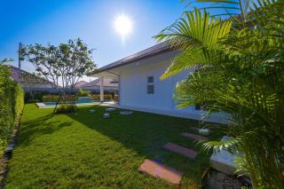 Brand-New Modern 3-Bedroom Villa - MB20 - Hua Hin - 4
