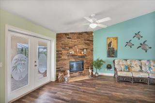 South Gulf Cove 3 Bedroom Canal Pool Home - Port Charlotte - 1
