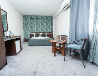 Family Hotel Central - Shumen - 6