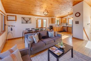 Scenic White Mountains Retreat home - 4