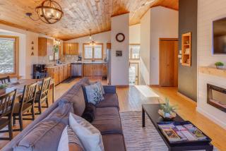 Scenic White Mountains Retreat home - 3