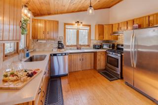 Scenic White Mountains Retreat home - 6