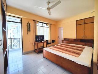 Cozy Guwahati Apartment with City Mountain Views - Guwahati - 4