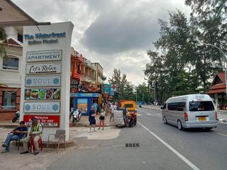 Waterfront Suites Phuket by Centara NEW - 9