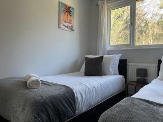 Carman House - Crawley - 5