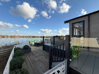 Pelican Point 26A Gibson Aproach - Tattershall - 0