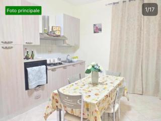 Alle spalle della cattedrale - 5