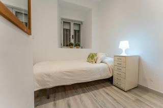 Centrally located, spacious and full of light - Santander - 9
