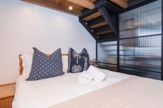The Old Shop loft apt in the heart of Kalk Bay - Kalk Bay - 5