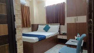 Fab Guest House - Beliaghata - 1