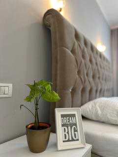 NEO Cinci - 2 bedrooms - free parking - family friendly - 4