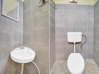 Super Hotel O Maligaon Adabari - Guwahati - 5