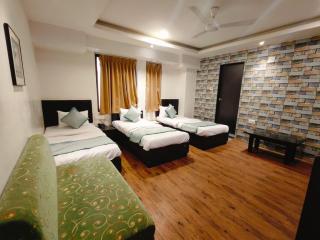 Hotel VENUE INN - Ahmedabad - 9