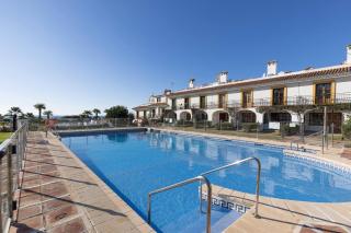 042 Classic 2 Bed Andalusian Townhouse 500m From Beach - Mijas - 1