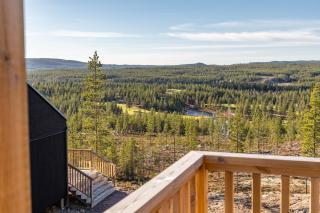 Newly Built Mountain Villa with Sauna & Stunning Views just 10 Minutes from the Ski Slopes - 2