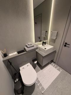 Cozy Dubai Studio I Prime Spot - 3