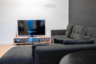 BLACK Home Pipera - Parking and Self Check-in - 2