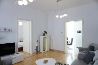 2 BDR NEW Wake up in Belgrade for 5 - 3