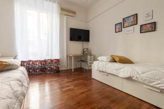 Stradivari Apartment - Milan City - by Host4U - Milan - 1