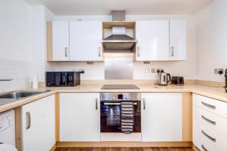 The Asian Suite 28 Nights with Netflix and City View - Birmingham - 9