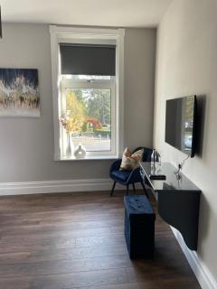 Rooms on the River at Johnsons Bar - 2