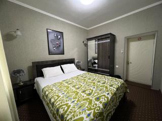 Status House - 4