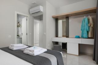 Aquamarine Luxury Suites - Archangelos - 4