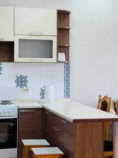 153 В ТОП-ЛОКАЦИИ очень теплая и уютная квартира с ПОТРЯСАЮЩИМ видом на Байтерек с 2 большими кроватями и диваном - 1