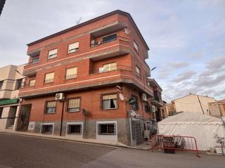 Piso de 4 dormitorios muy amplios con armarios empotrados - Málaga - 0