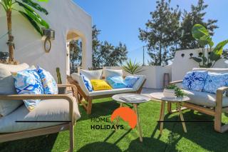 #294 T2 Com Amplo Terraço by Home Holidays - 0