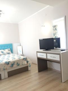 White Rose Guest Rooms - 5