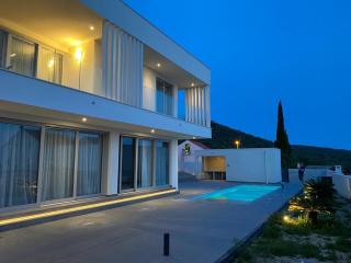 NEW! Villa With Heated Pool in Cavtat - Cavtat - 3
