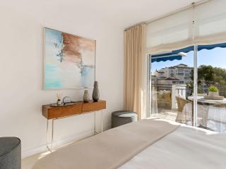 Two Bedroom Apartment - Sea View - Marbella - 4