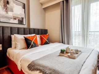 Luxe City Studio Hideaway - 0