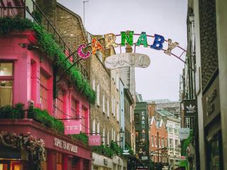 Shh! Oxford St Dream-Come-True FAM Design Hot Spot - Londra - 9