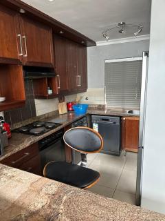 YA Eagle Wings Self Catering Shared Single Room Lodge A - 6