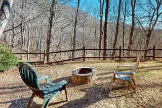 'Refuge' in Bryson City - 8