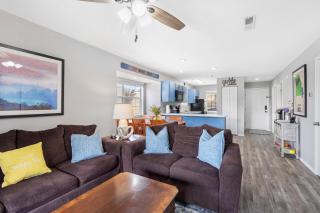 The Cove No Wake Zone 21-2 By SDC, Big Deck, Pool, Hot Tub, By Lake - Branson - 9