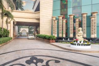 Radisson Gurugram Sohna Road City Center - 6