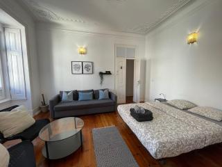 Embassy Arriaga Private Elegance Rooms in Stylish Shared Apartment - Lissabon - 7