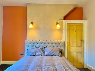 Coop Arena, Etihad & City Center! Spacious! Luxurious Entire Home, Sleep 4 - Manchester - 1