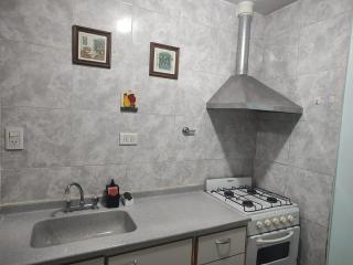 amplio y confortable departamento - Godoy Cruz - 1
