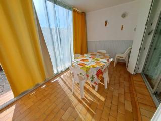 Appartement 2 pièces RDC avec Parking, Terrasse - FR-1-326-439 - Le Castellas - 9