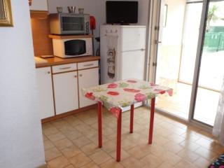 Appartement 2 pièces RDC avec Parking, Terrasse - FR-1-326-439 - Le Castellas - 7