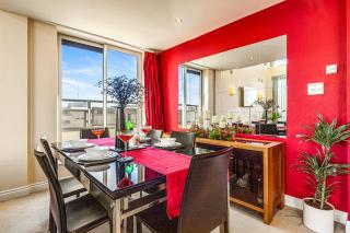 City centre Luxury penthouse with balcony, terrace & free parking - Leicester - 5