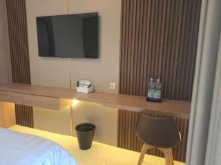 Luxury Sea View Free WIFI Nice and Cozy Gold Coast Apartment PIK Next to Oakwood Hotel by Blezz - 1